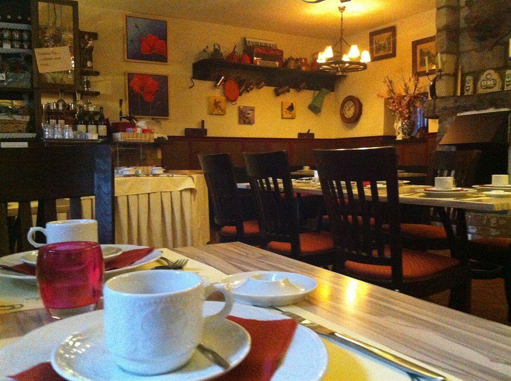 Hotel Restaurant The Kings Head Inn 부런 외부 사진
