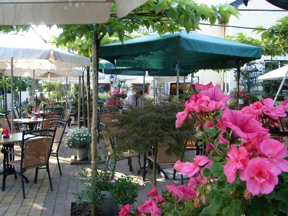 Hotel Restaurant The Kings Head Inn 부런 외부 사진